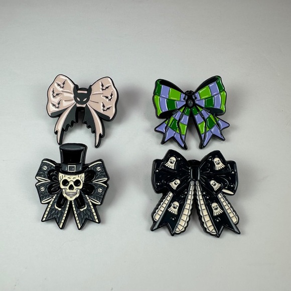 Spooky Halloween Bow Enamel Pin Set Gothic Spooky Pastel Goth Lapel Brooch Pins - Picture 2 of 5